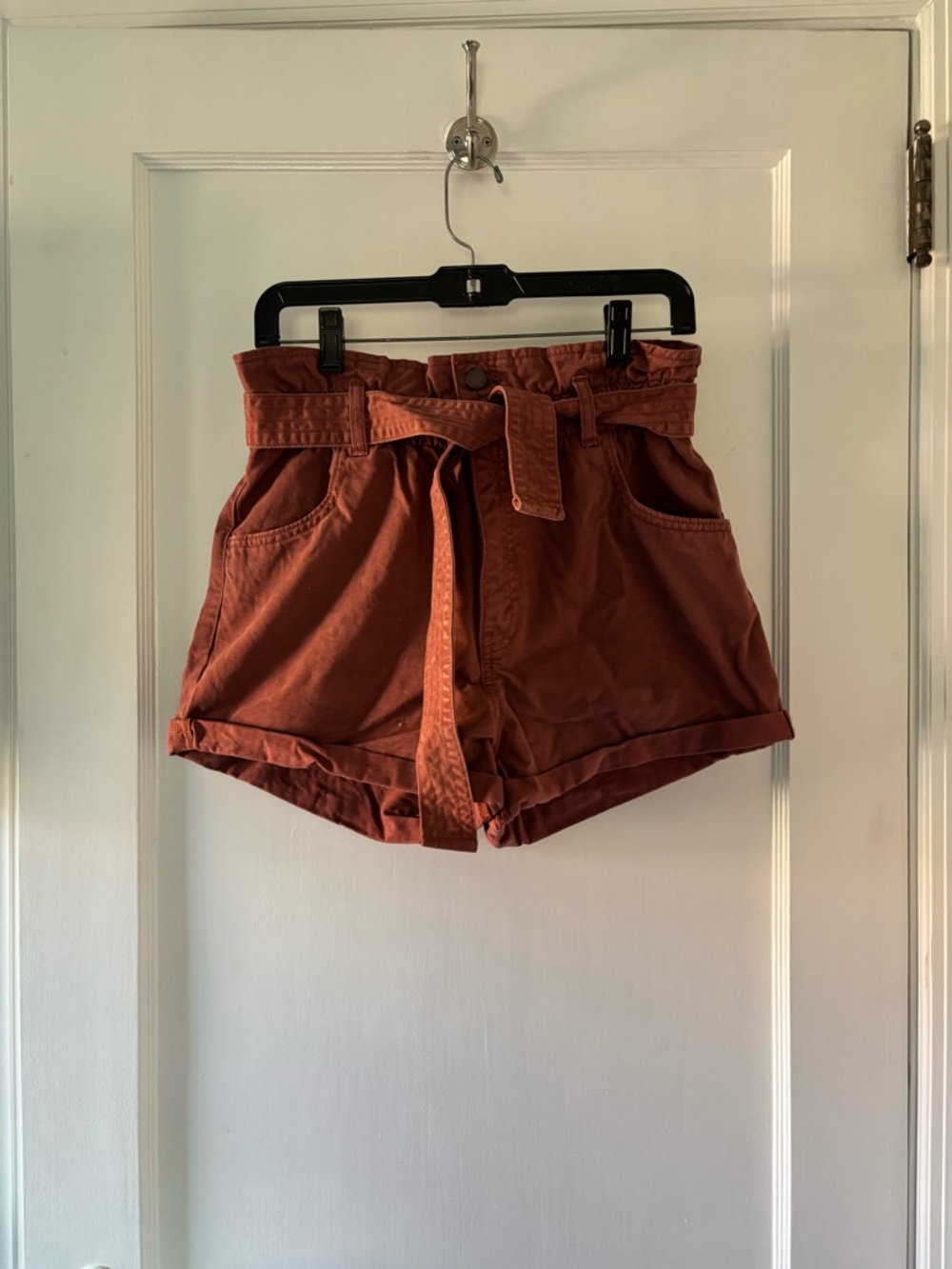 Abercrombie & Fitch High-Waist Paperbag Shorts - Rust